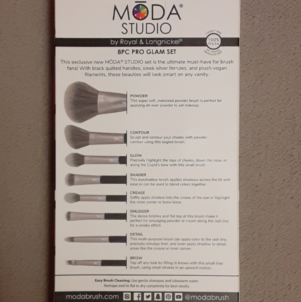 Moda Studio 8pc Pro Glam Set - Picture 5 of 6